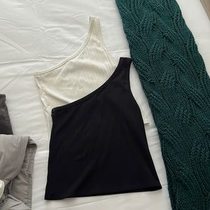 LIKE NEW One shoulder tops from American eagle